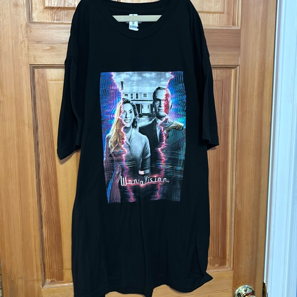 Disney Wandavision Black Print Tshirt Women’s L